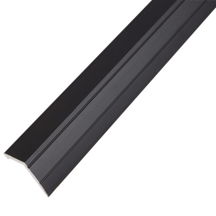 qaa-aae-b1208mm20angel20edge20self20adhesive20profile20matt20black-jpg